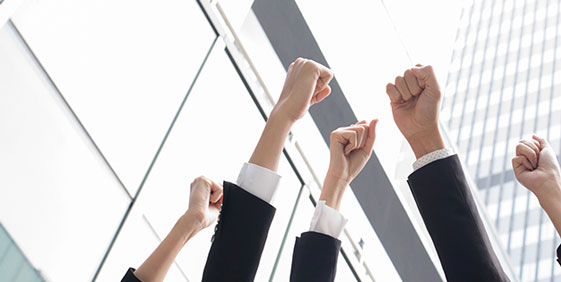 能上能下，不拘一格用人才